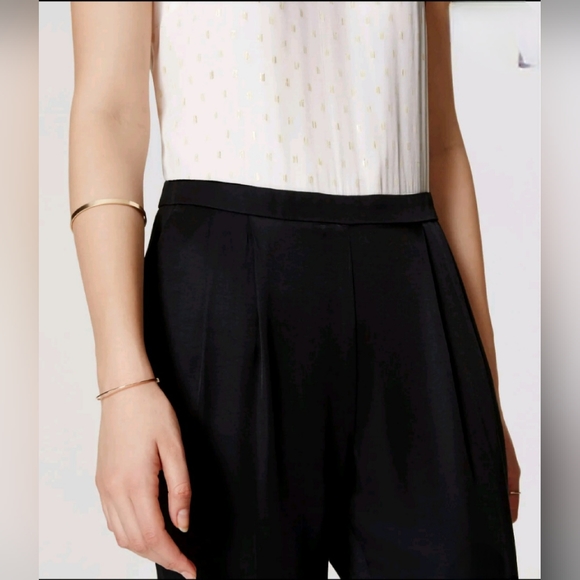 Loft Sleeveless Gold Shimmer Romper, Size 2 - Picture 3 of 11